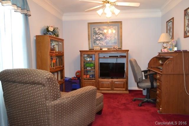 Hallmark Glen - Residential