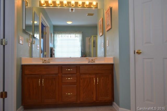 Hallmark Glen - Residential