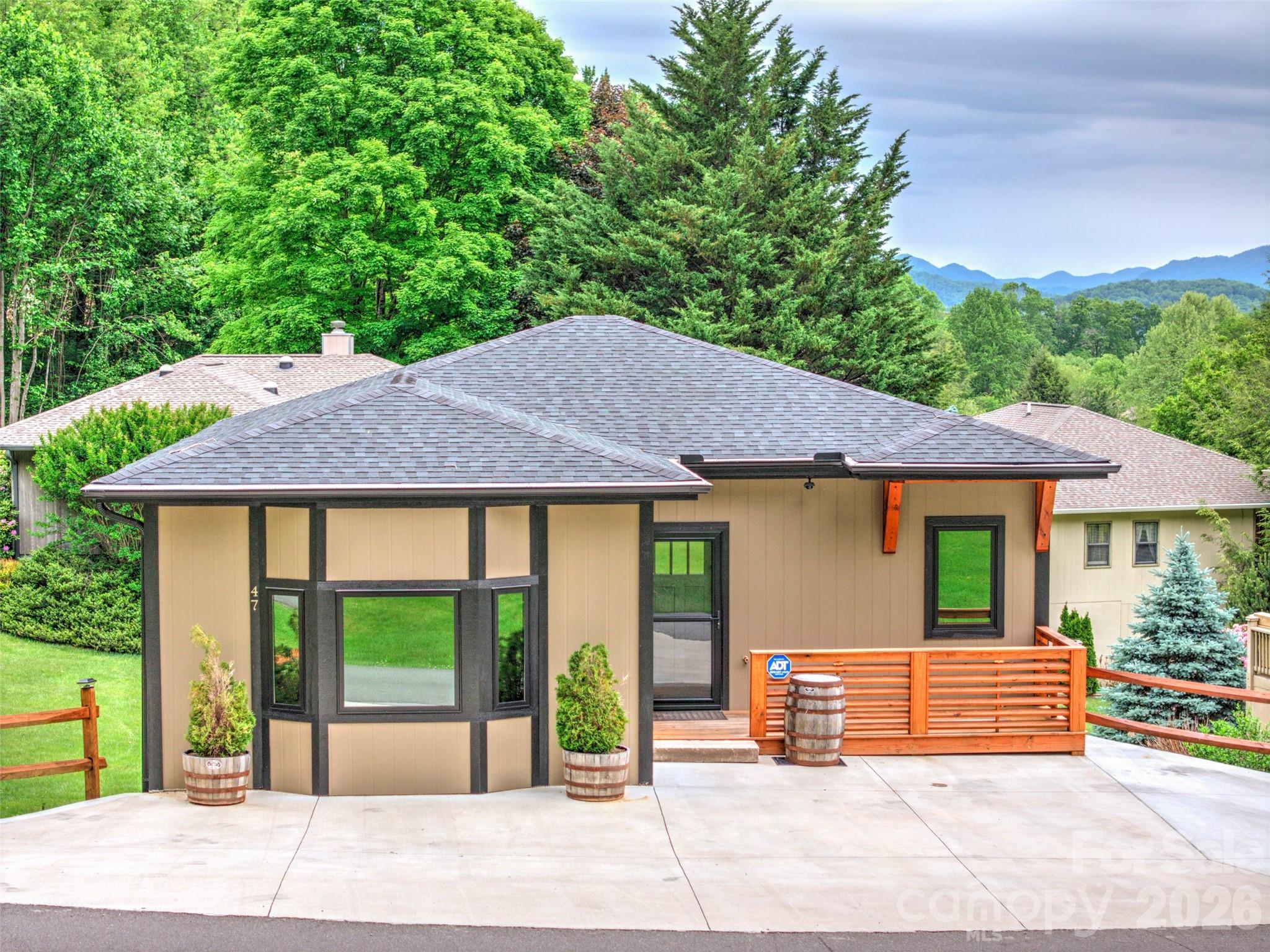 Hawks Crest - Residential