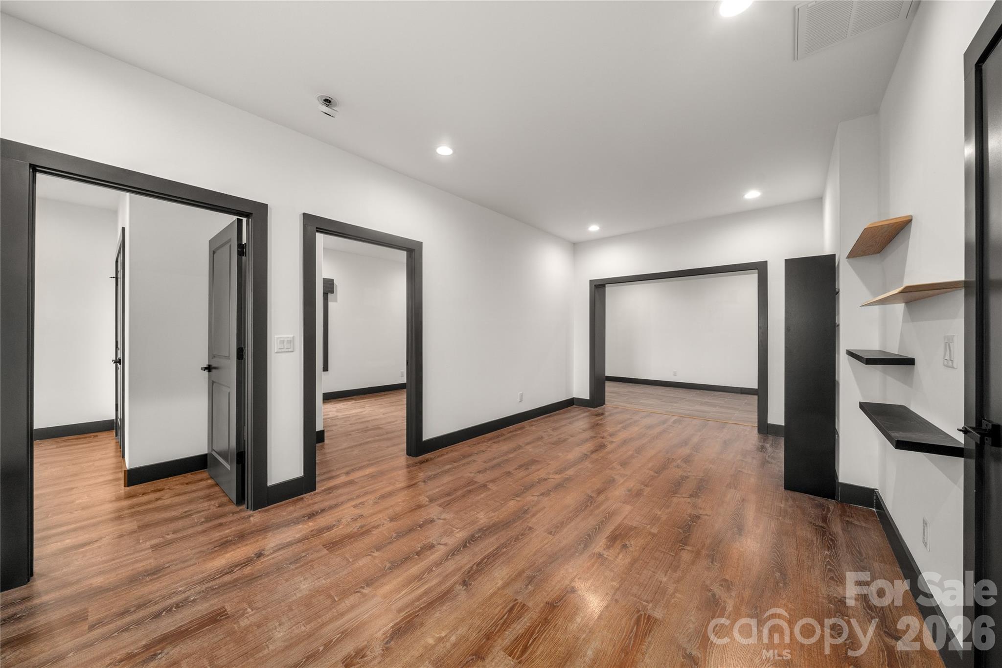 Crest Mountain - Residential