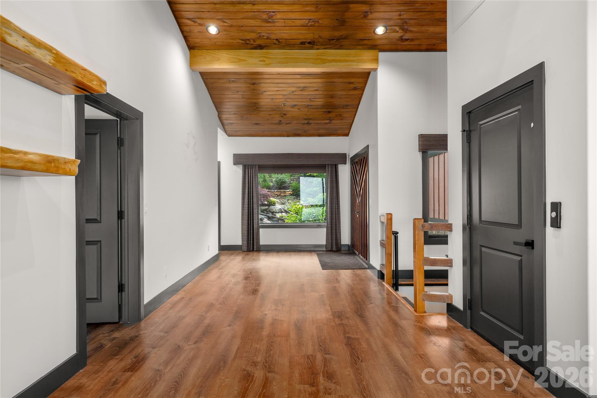 Crest Mountain - Residential