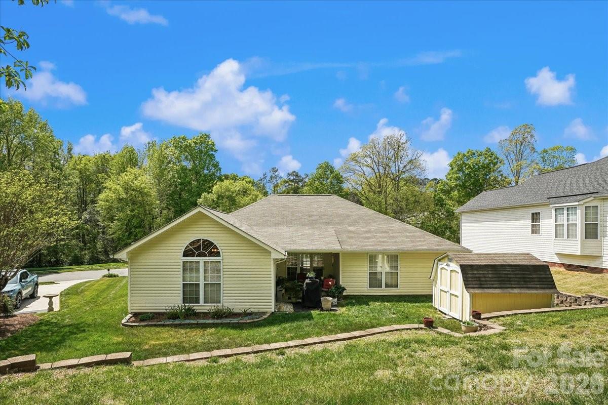Fairfax Woods - Residential