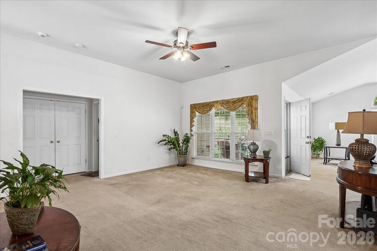 Fairfax Woods - Residential