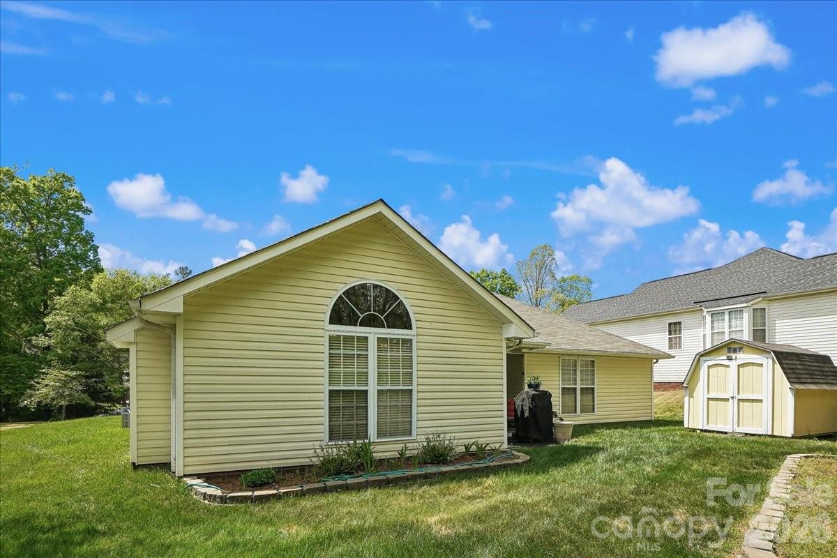 Fairfax Woods - Residential