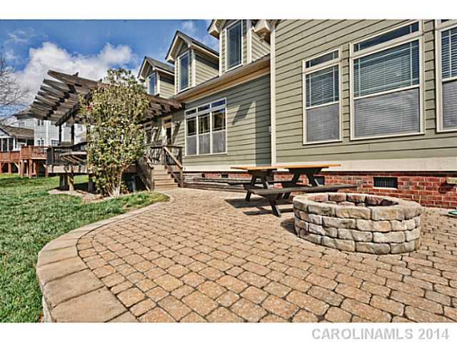 Lake Shore - Residential