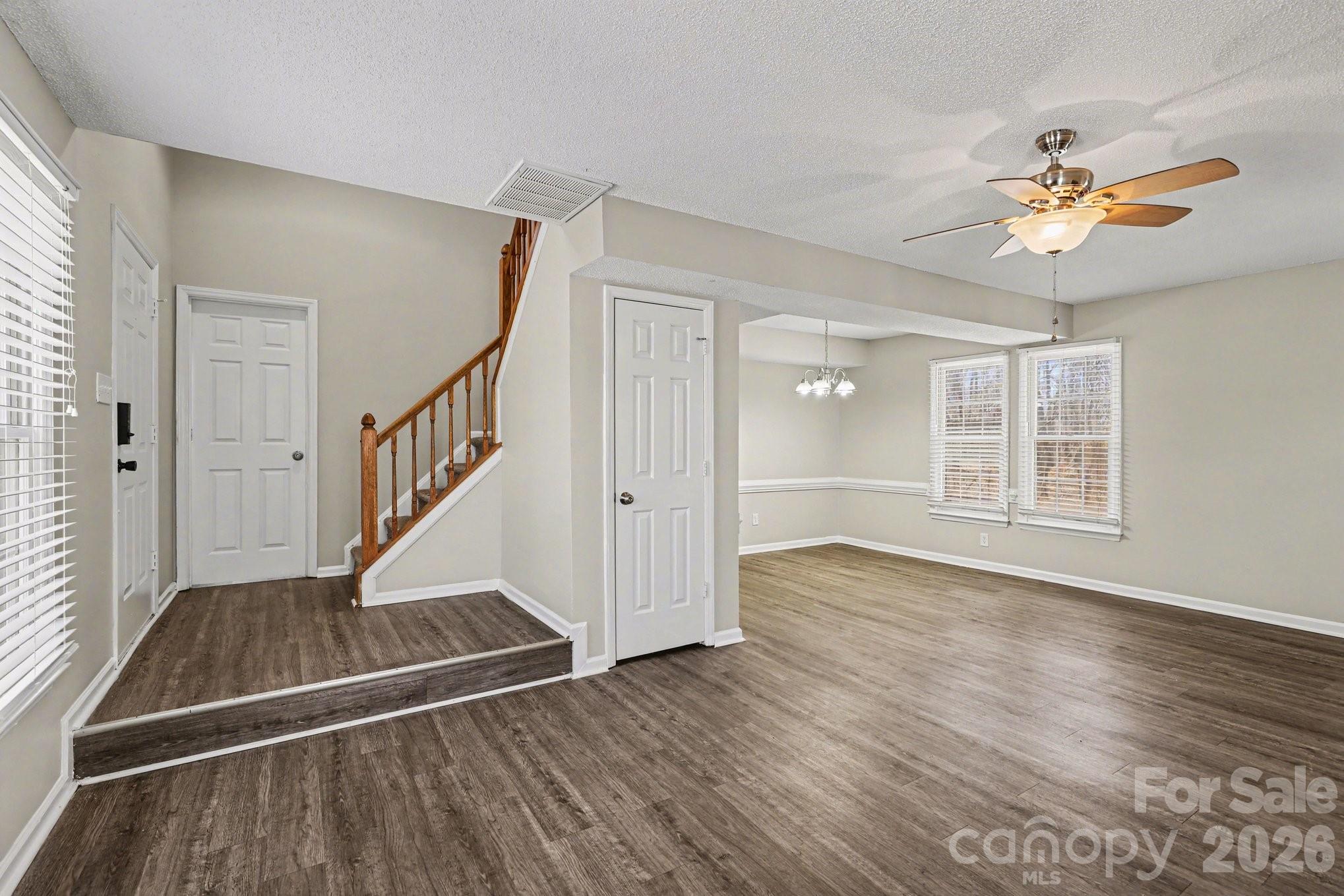 Mcalpine Woods - Residential