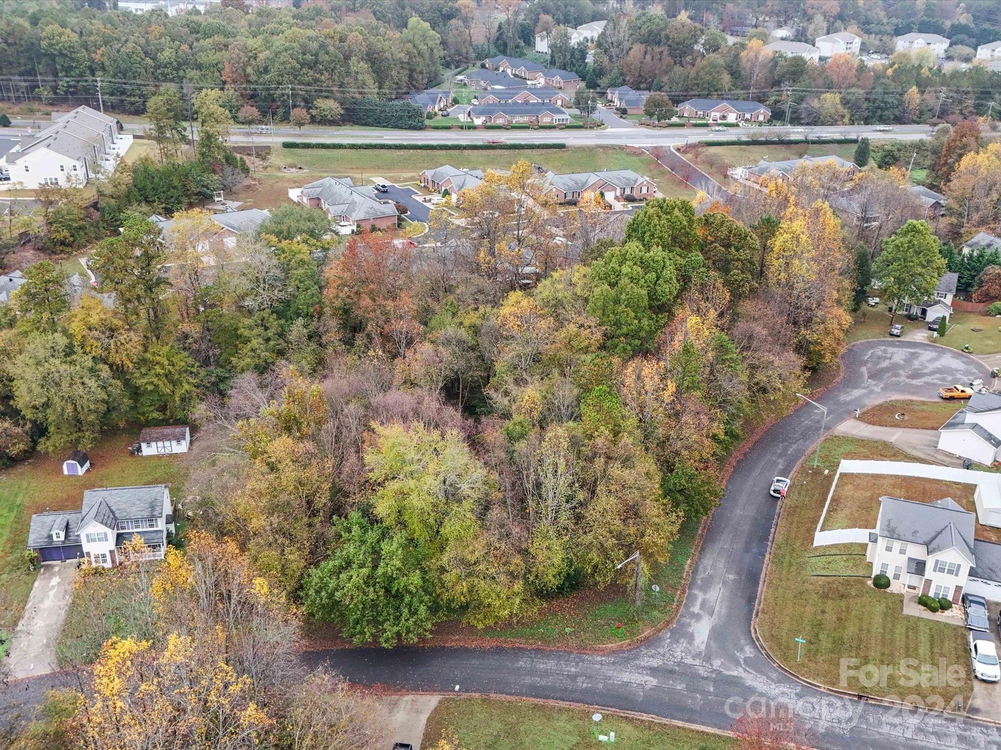 Hawks Ridge - Land