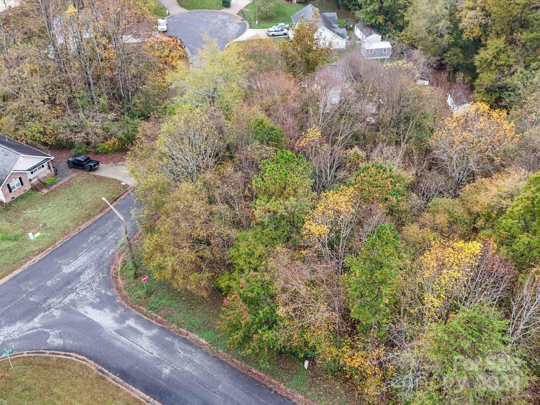 Hawks Ridge - Land