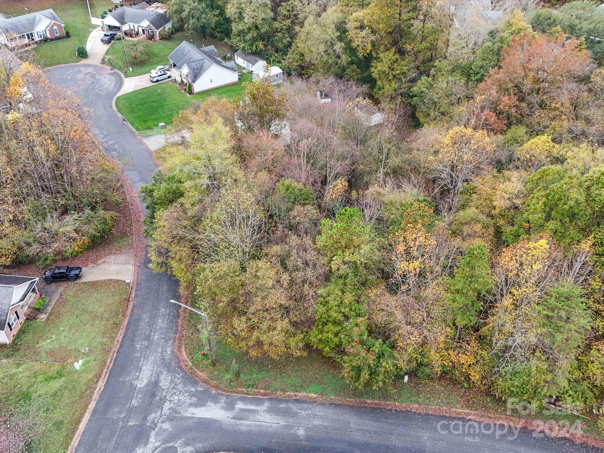 Hawks Ridge - Land