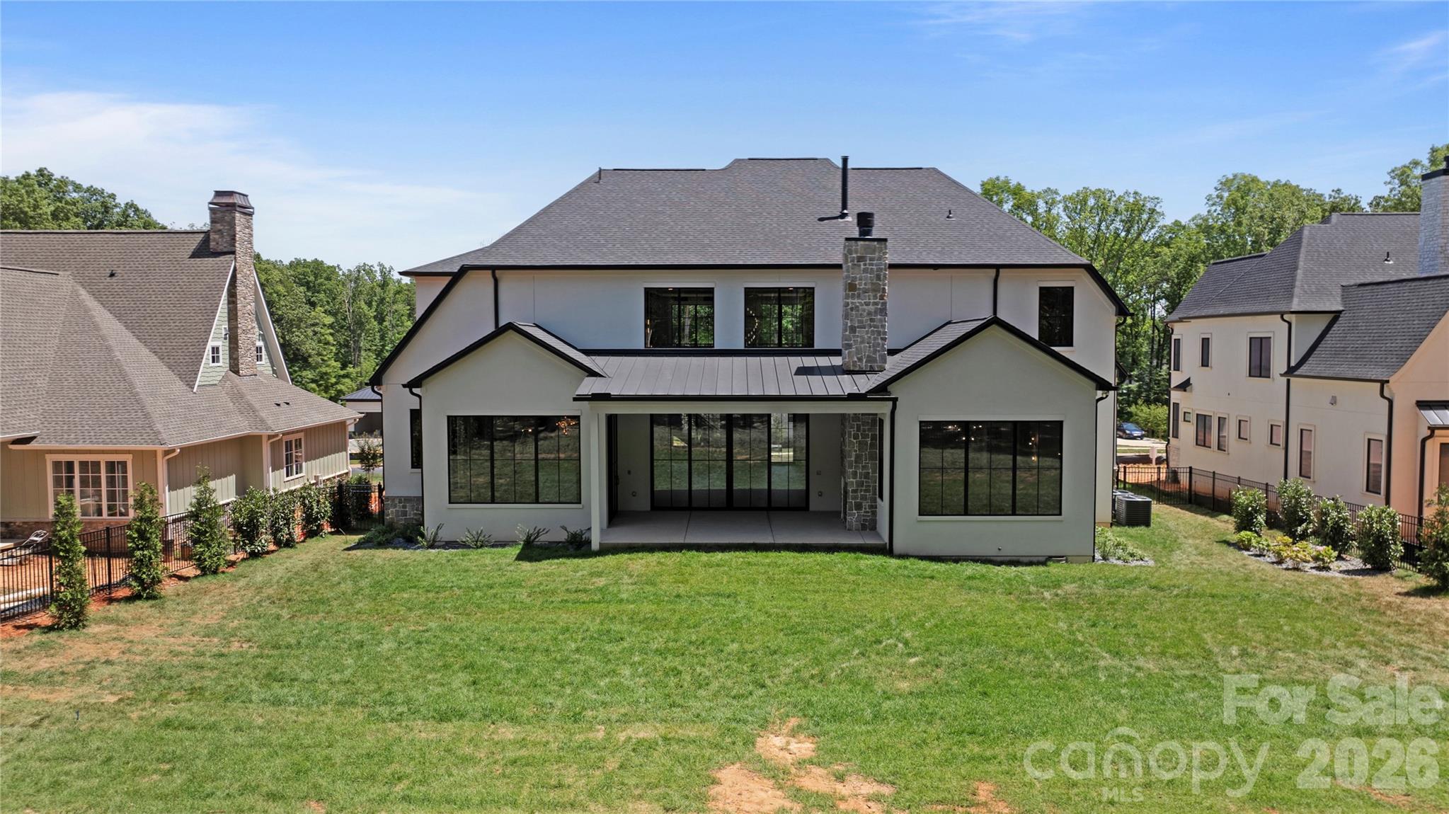Twin Lakes - Residential