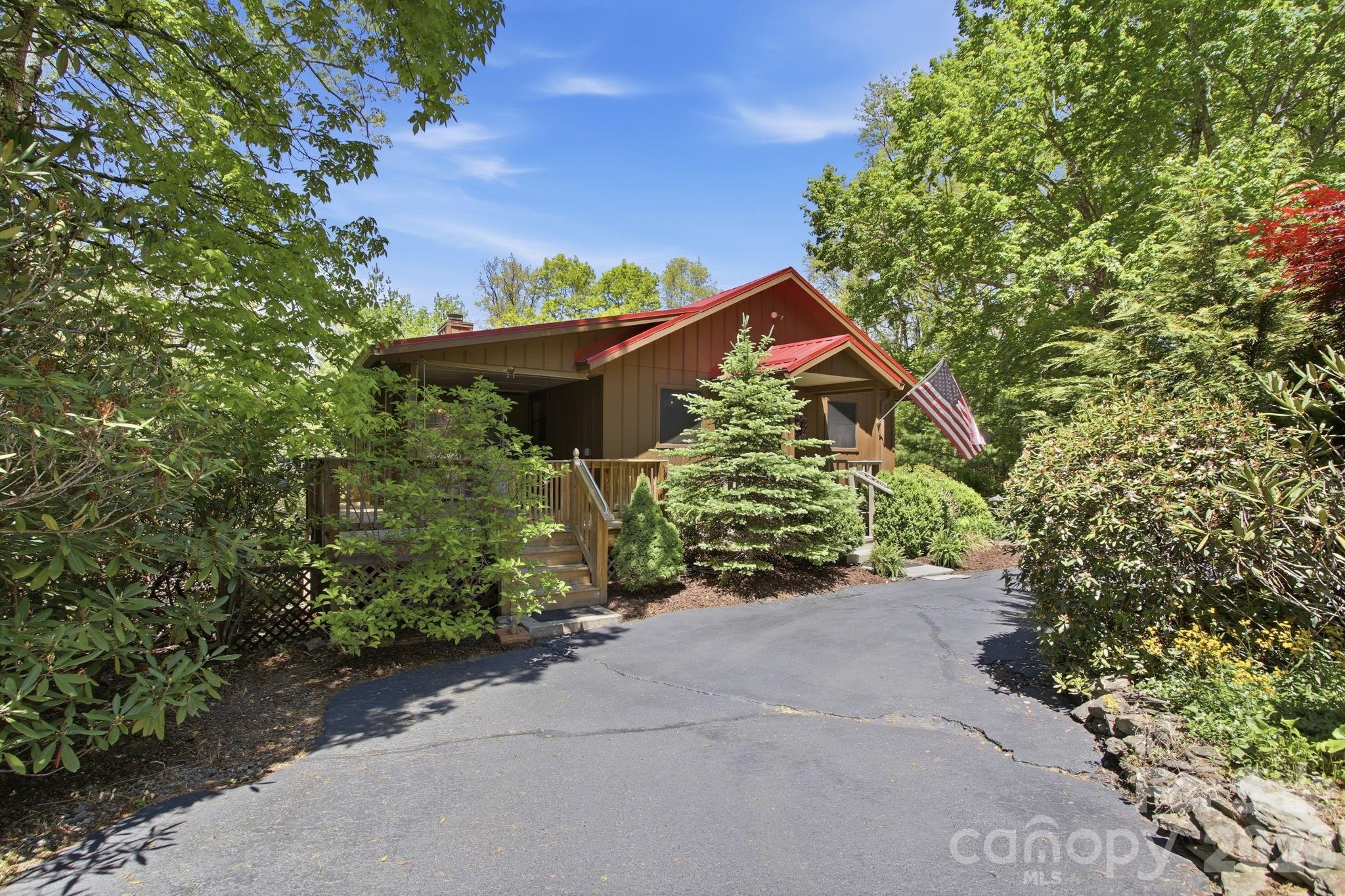 Linville Land Harbor - Residential
