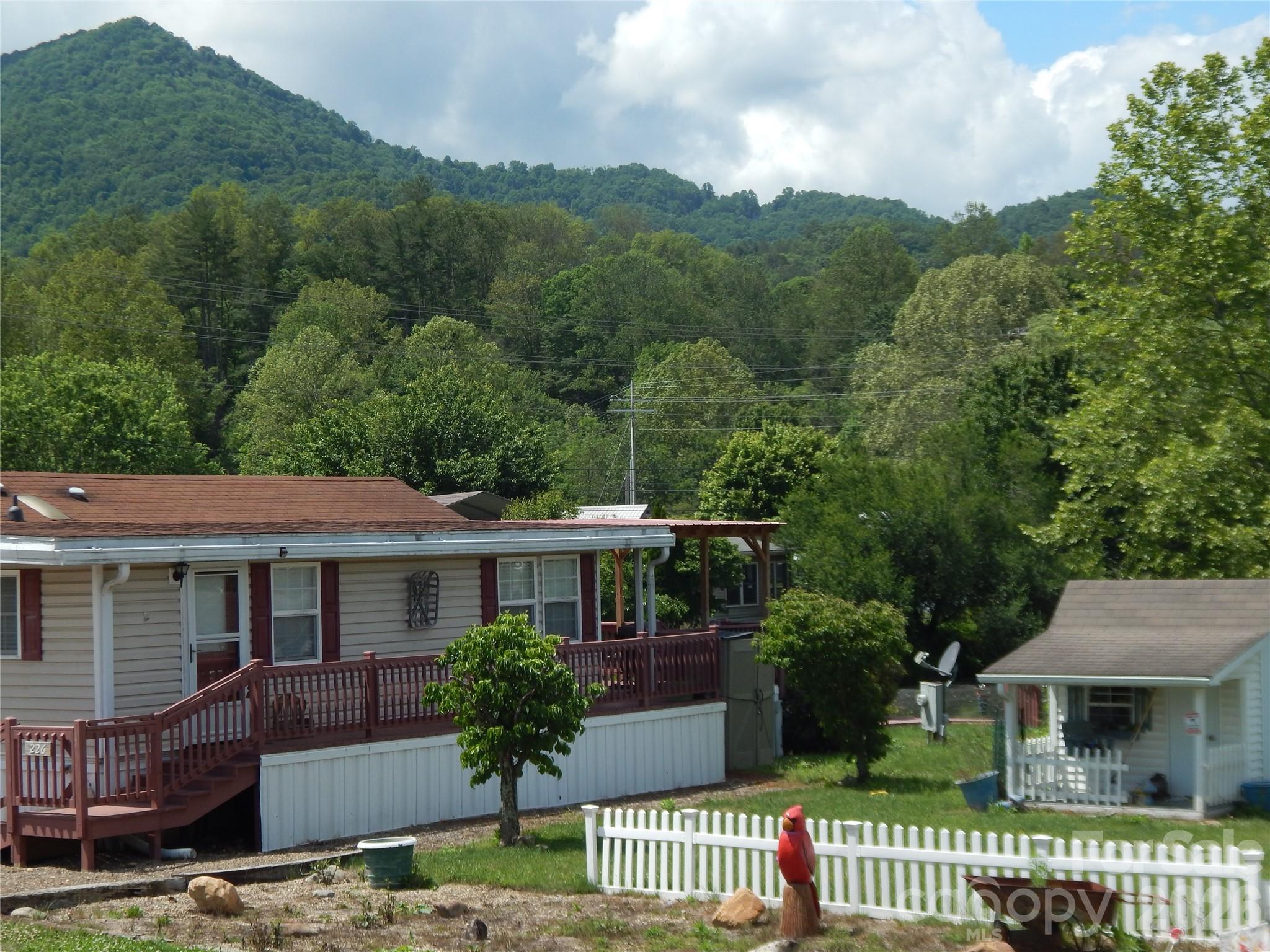 Dogwood Lakes - Residential