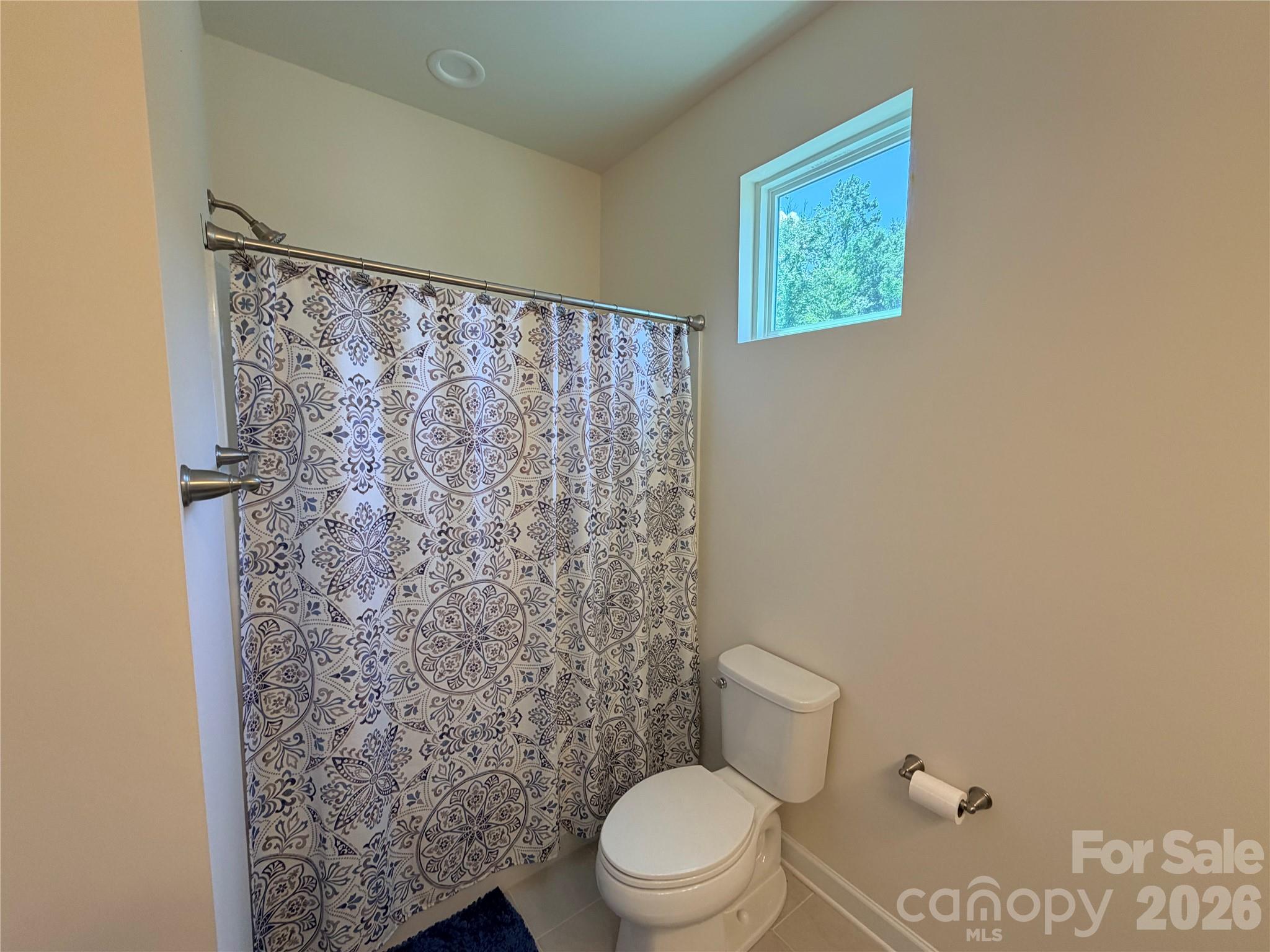 Lake Crest - Residential