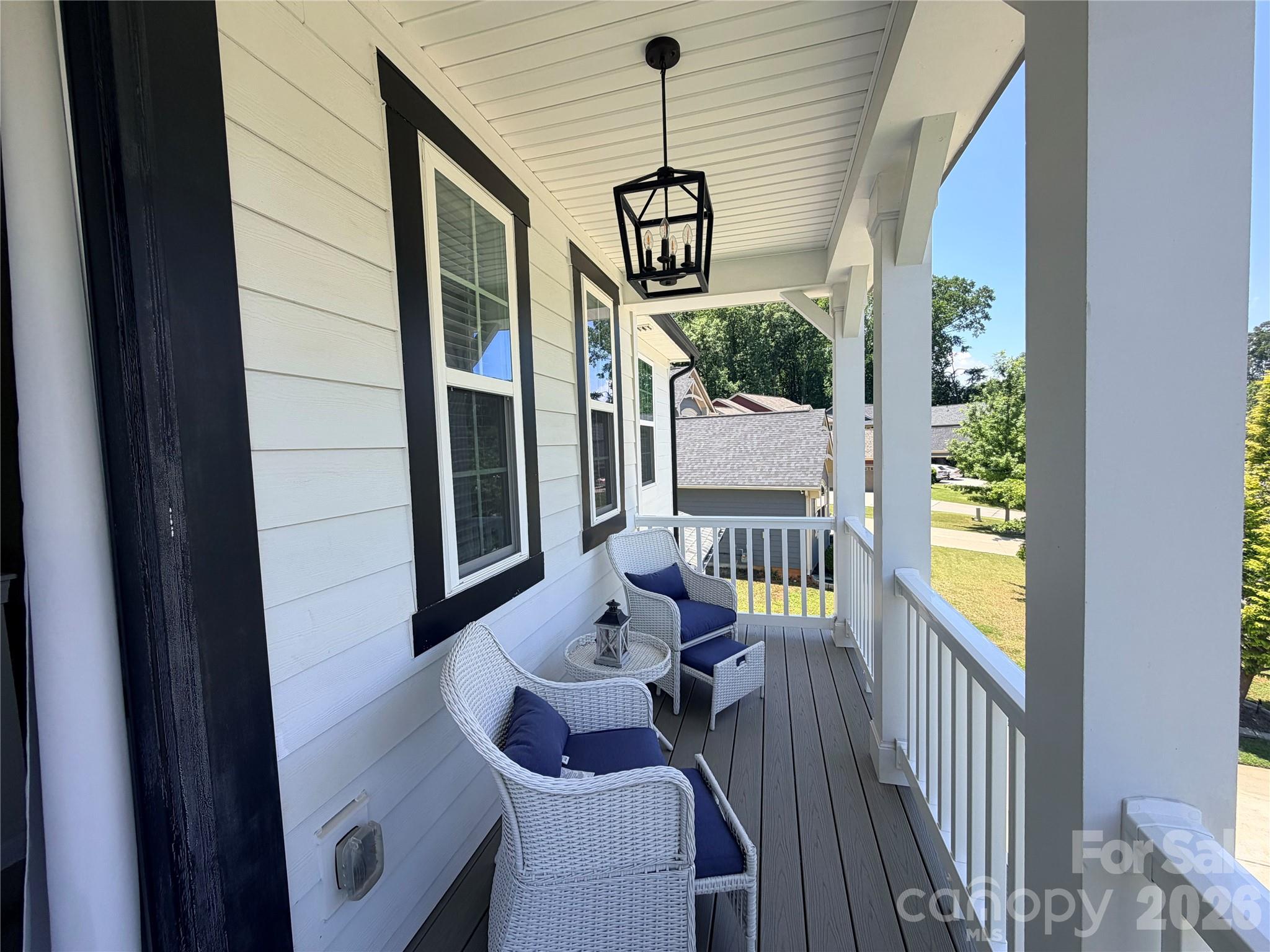 Lake Crest - Residential