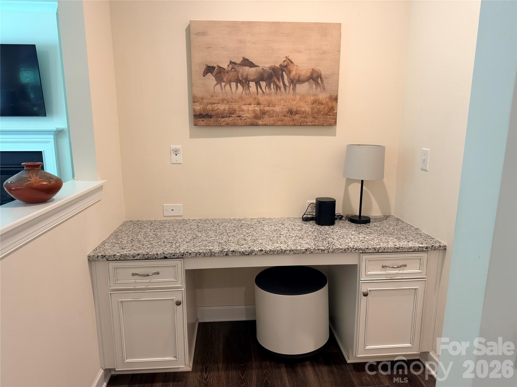 Lake Crest - Residential