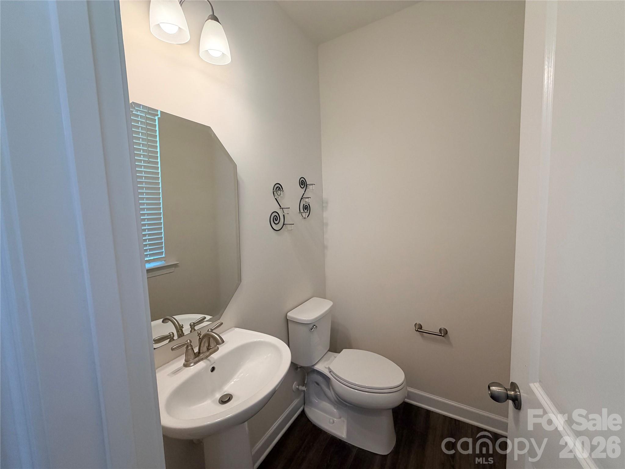 Lake Crest - Residential
