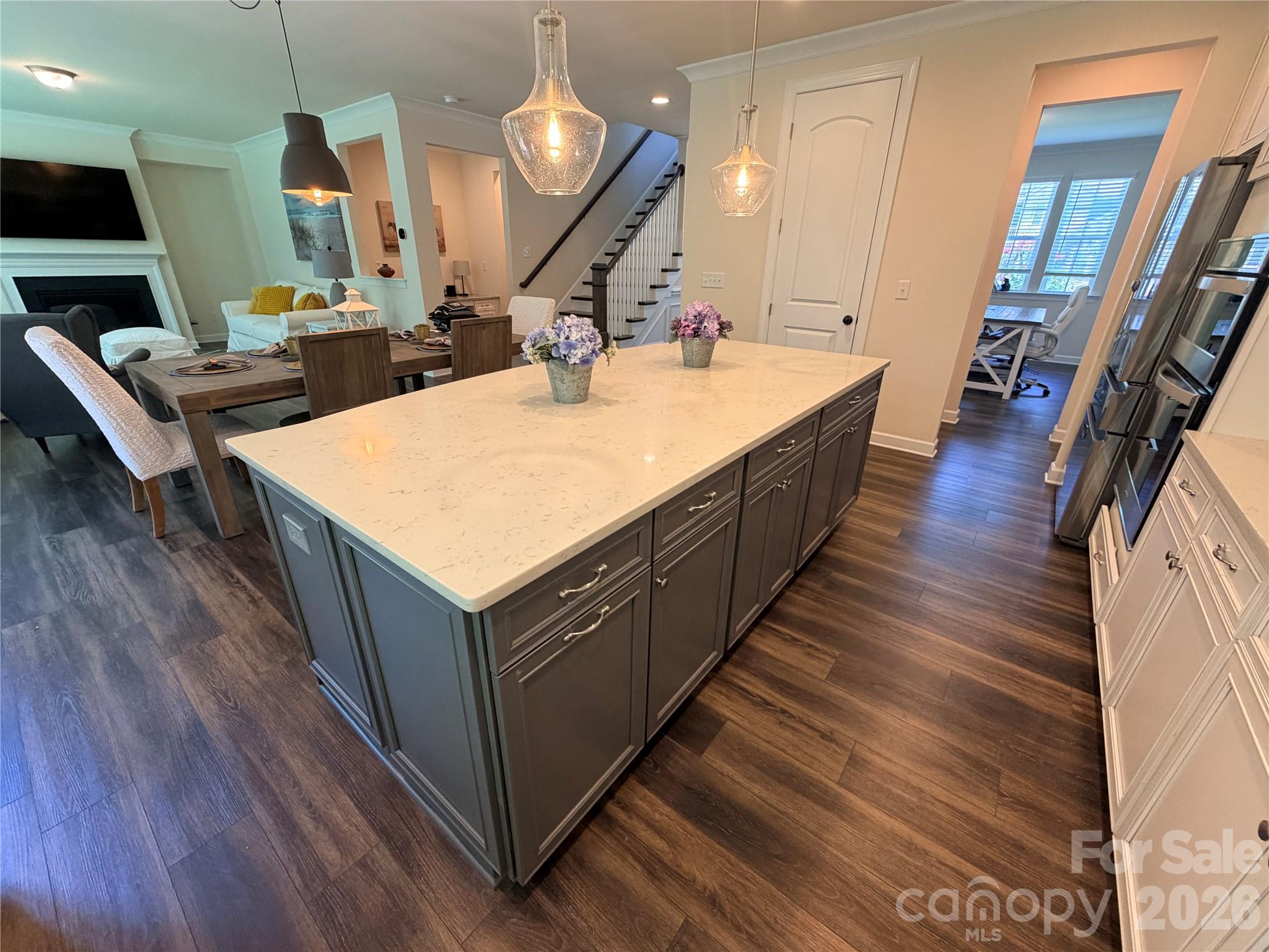 Lake Crest - Residential
