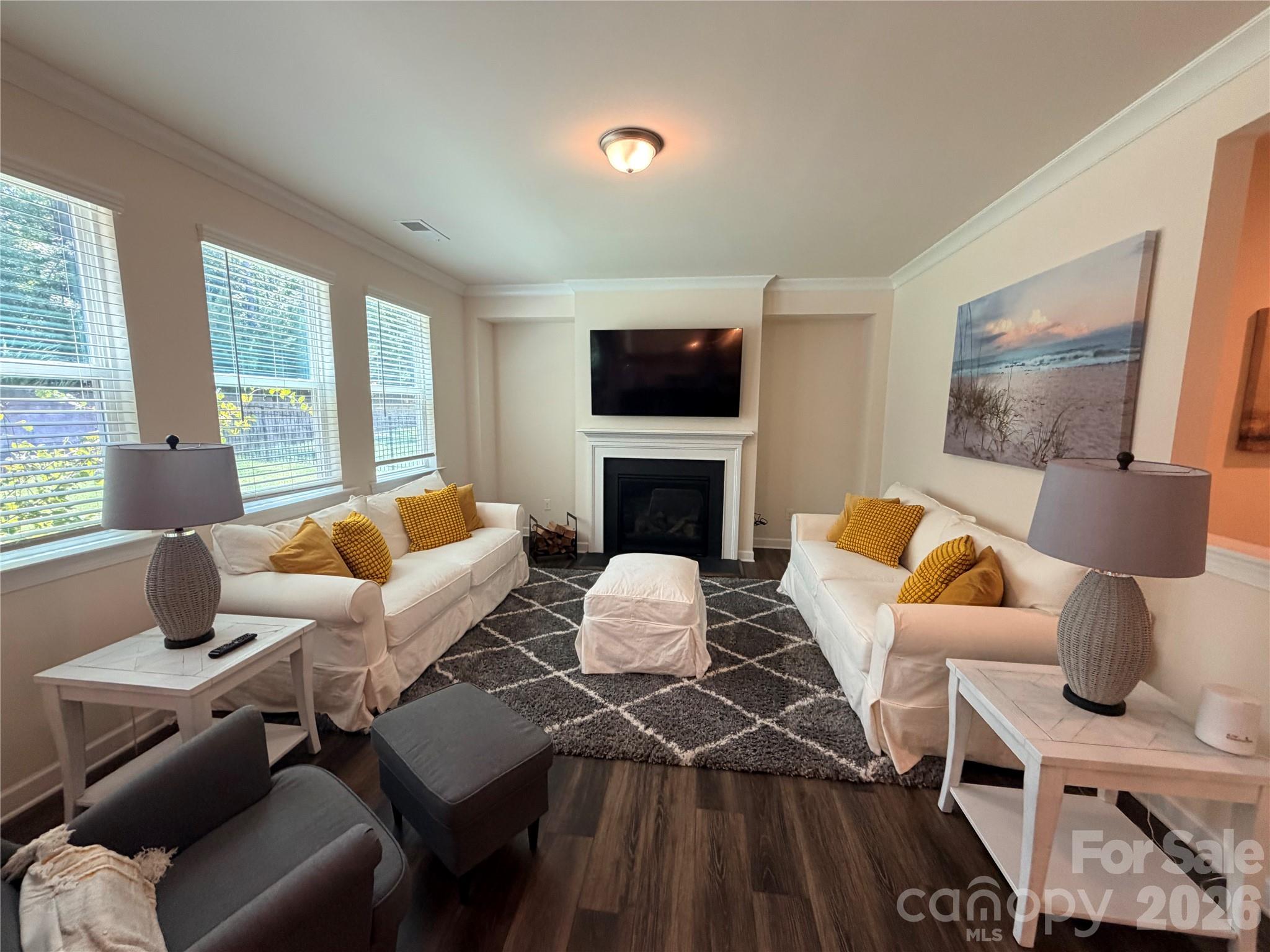 Lake Crest - Residential