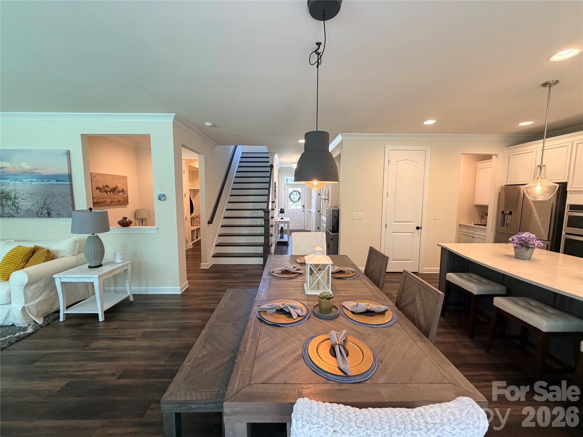 Lake Crest - Residential