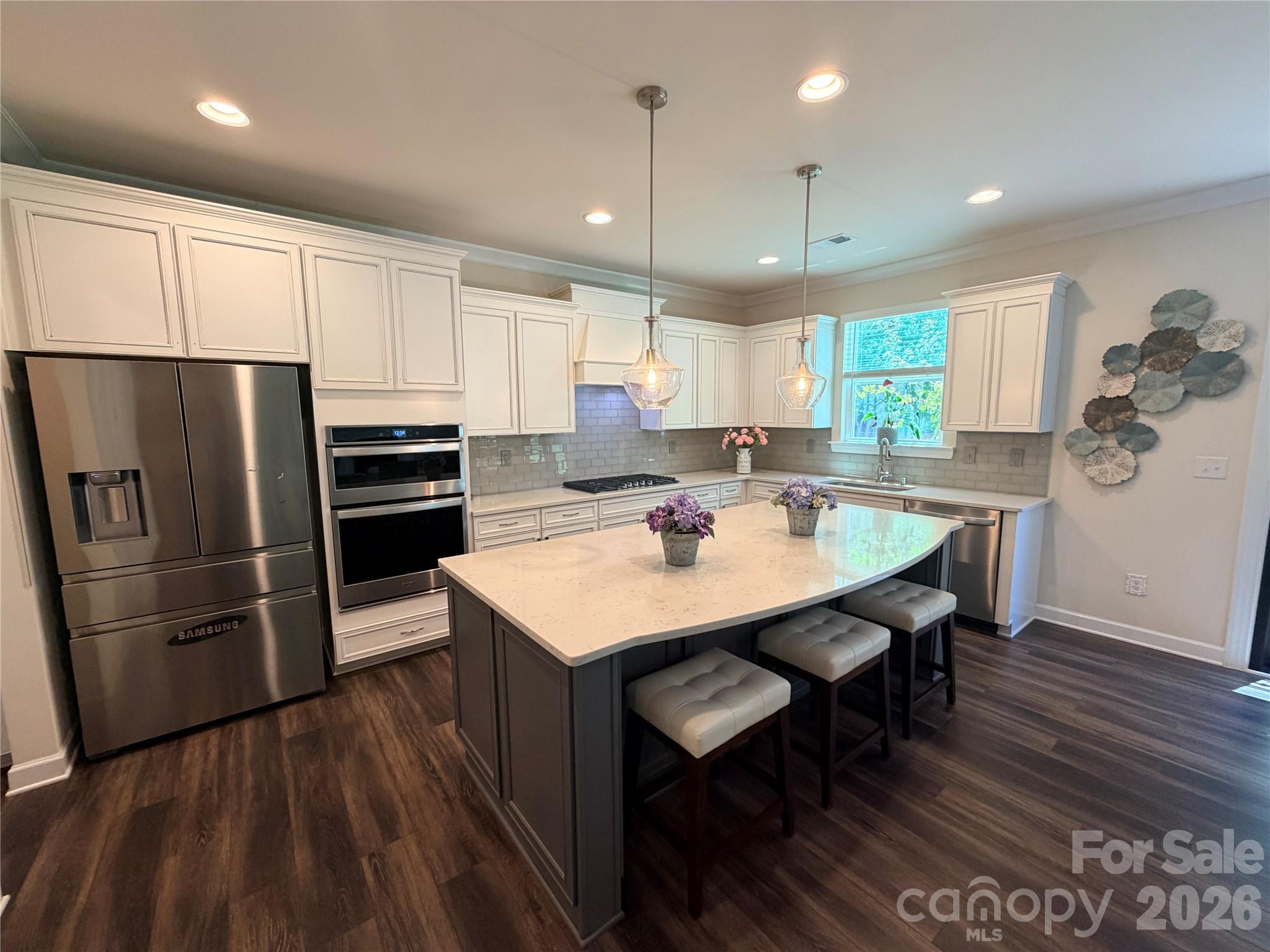 Lake Crest - Residential