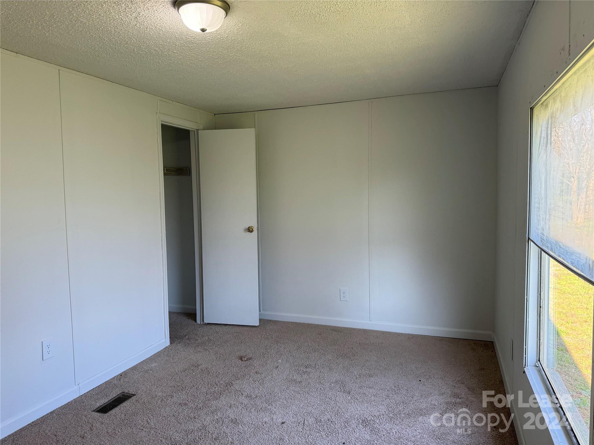 Woodland Acres - Residential Lease