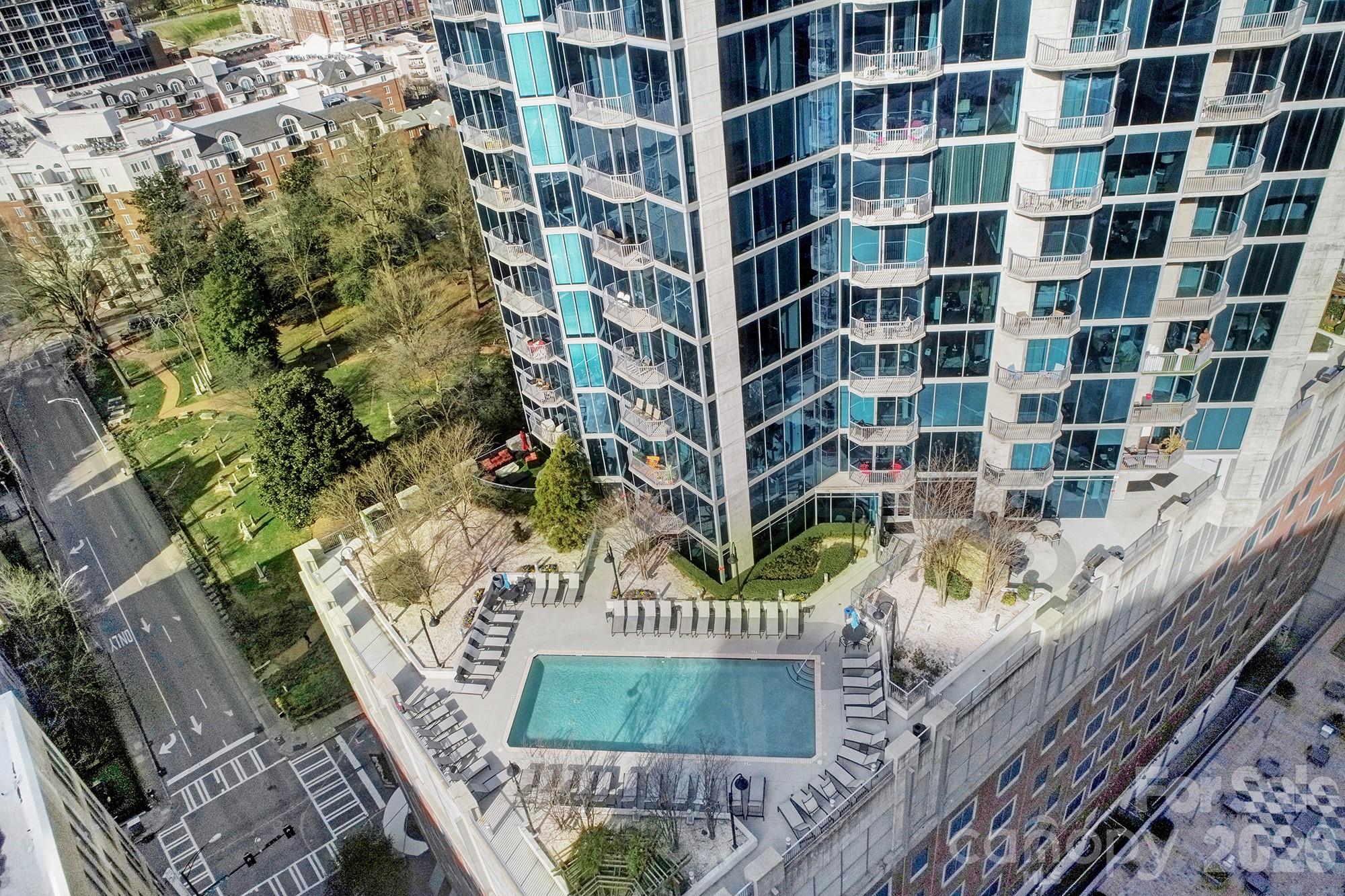 Avenue Condominiums - Residential