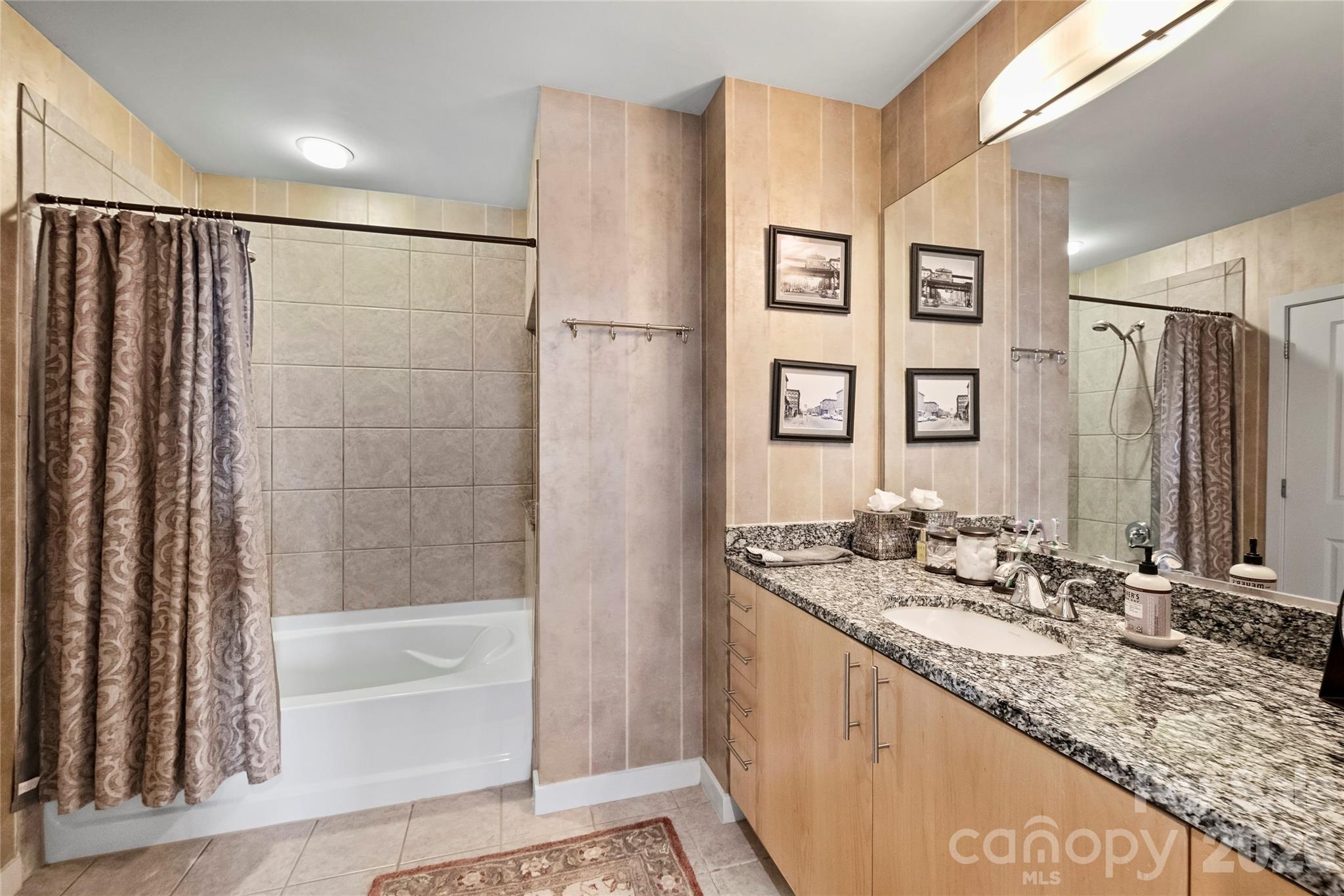 Avenue Condominiums - Residential