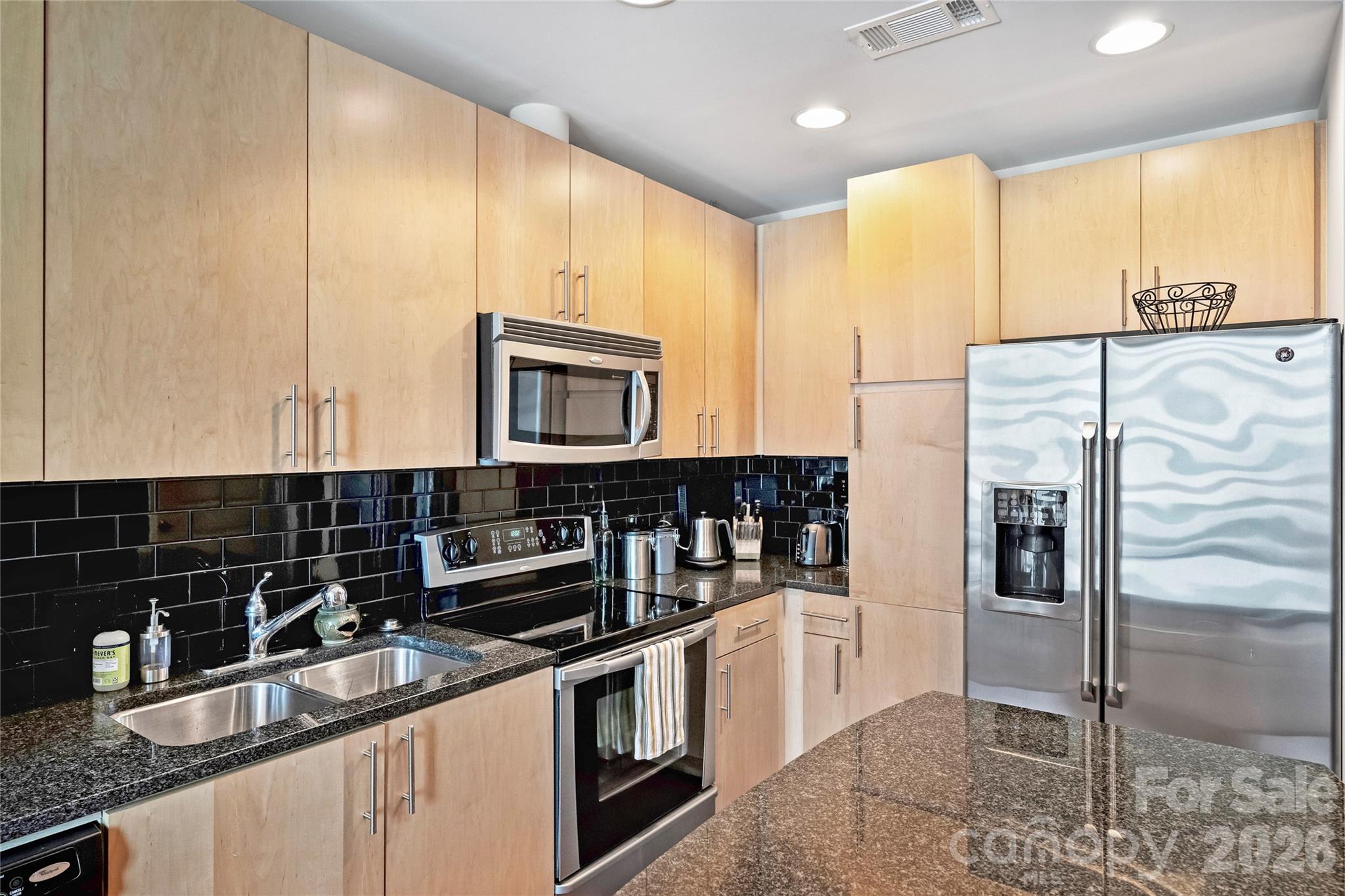 Avenue Condominiums - Residential