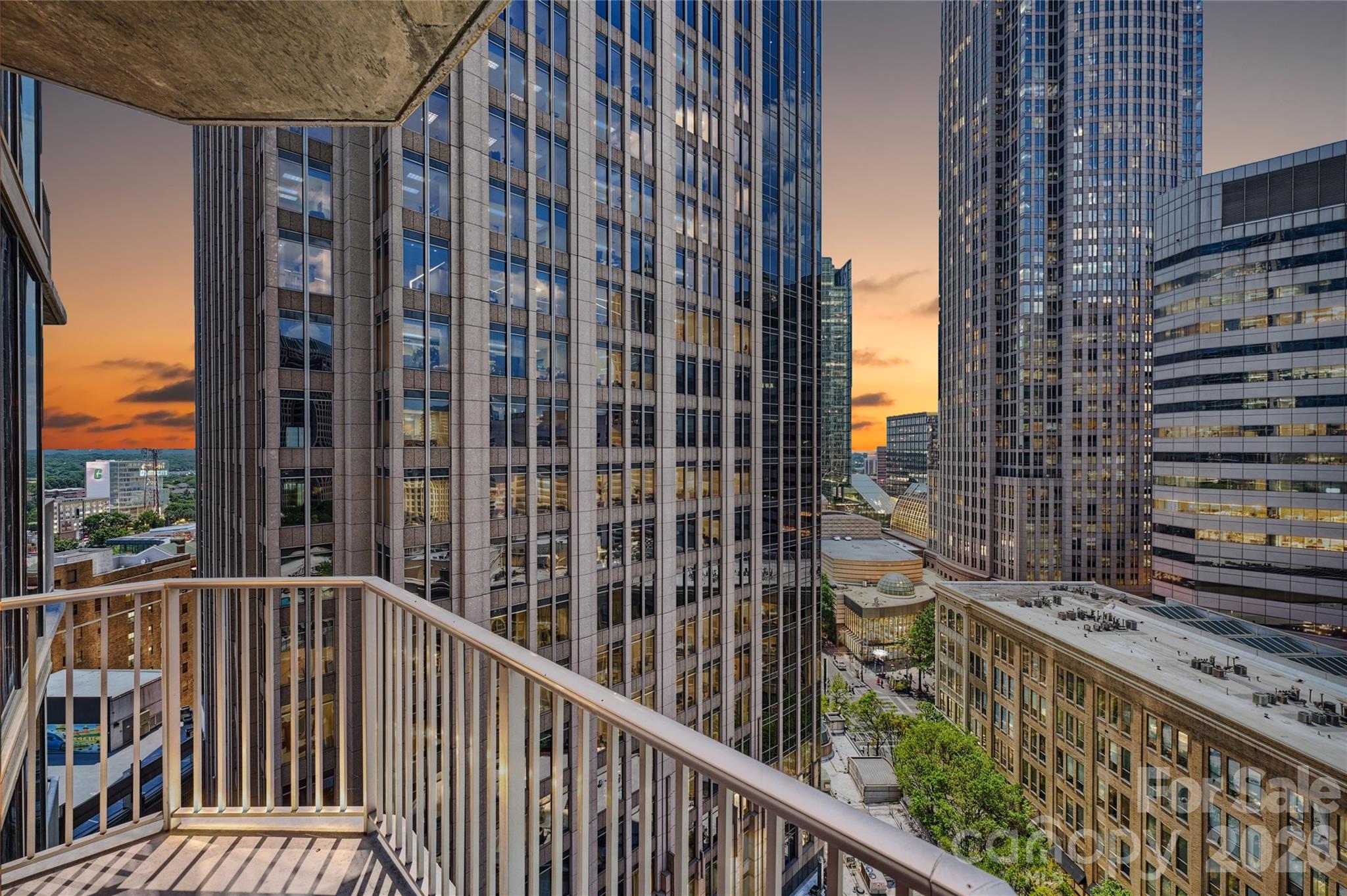 Avenue Condominiums - Residential