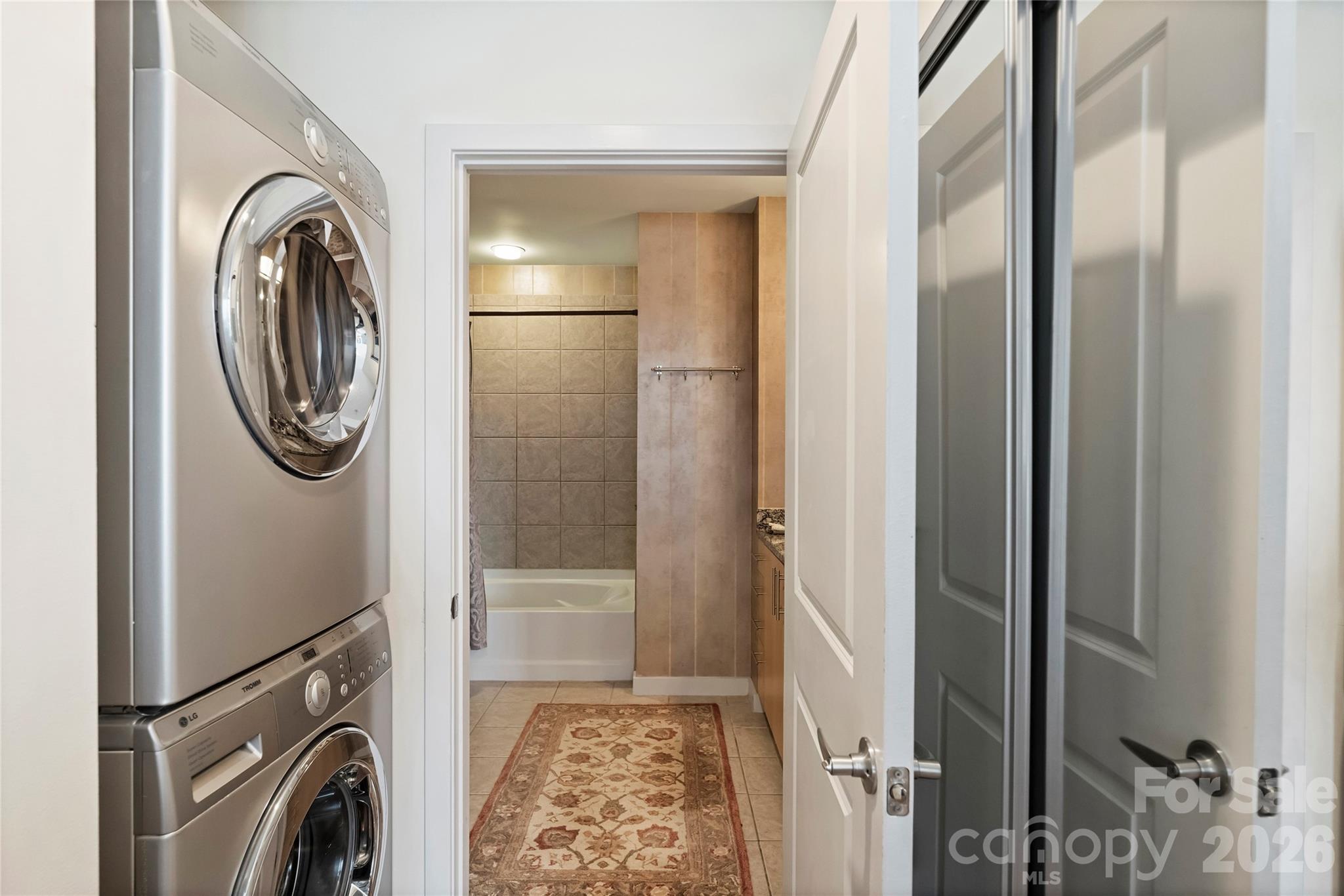 Avenue Condominiums - Residential
