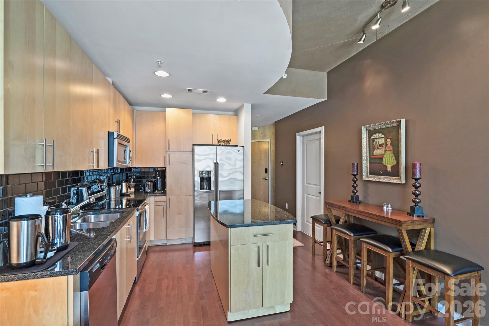 Avenue Condominiums - Residential