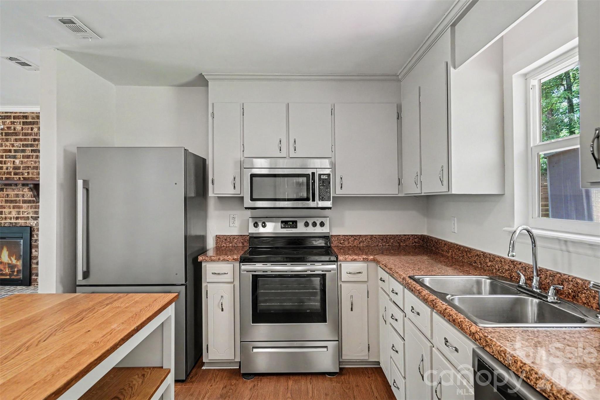 Alexander Place - Residential
