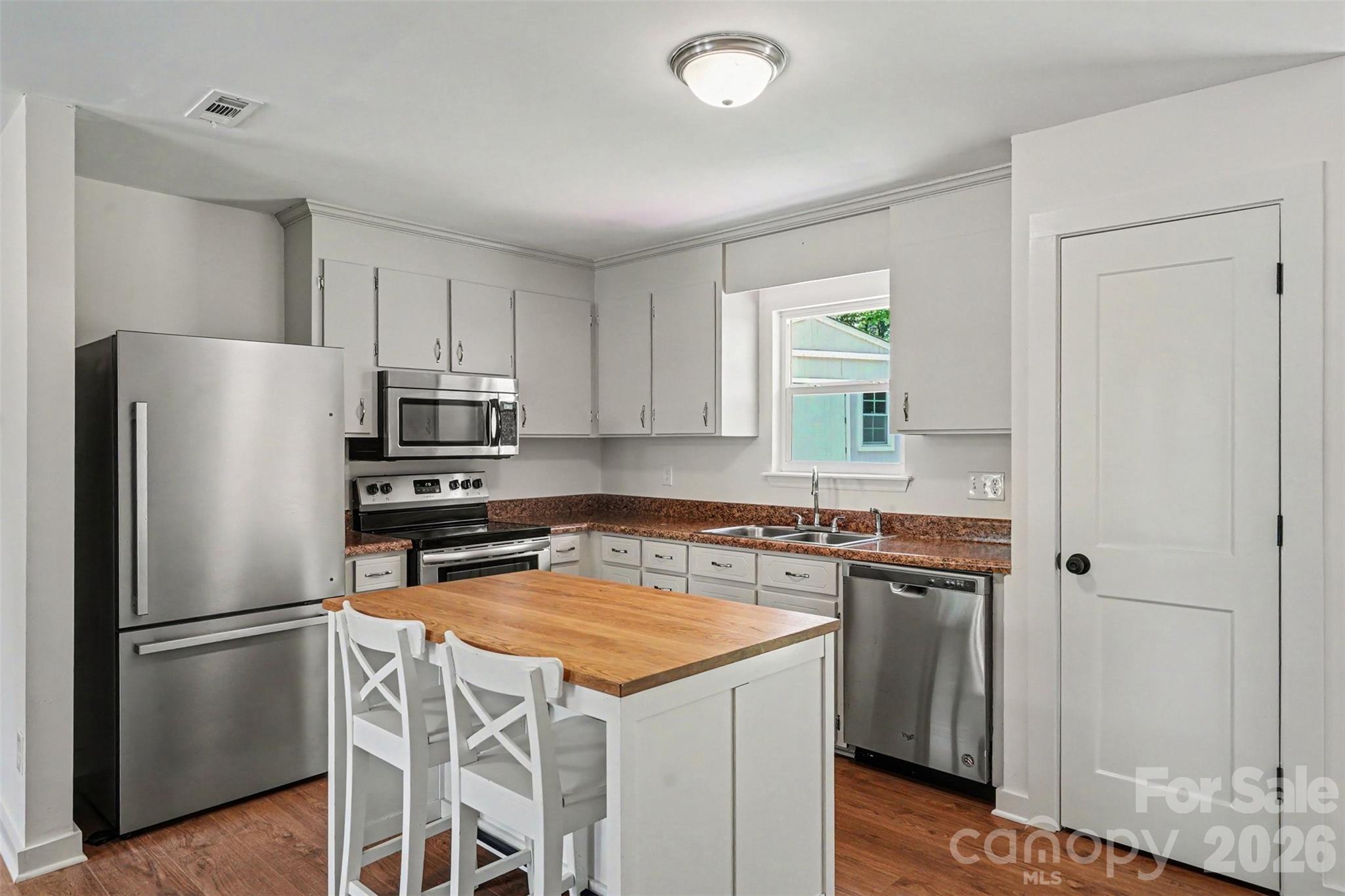 Alexander Place - Residential