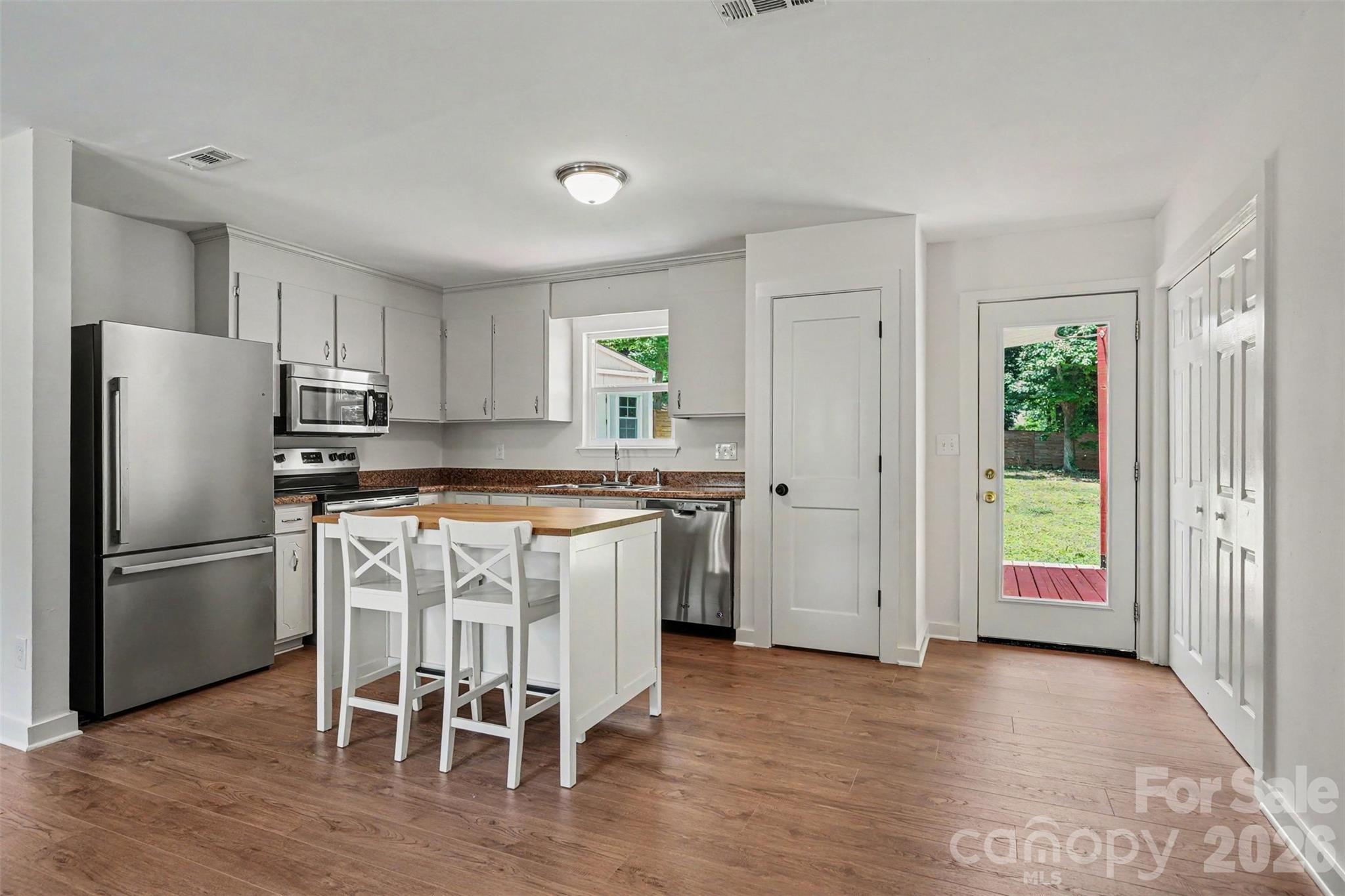 Alexander Place - Residential