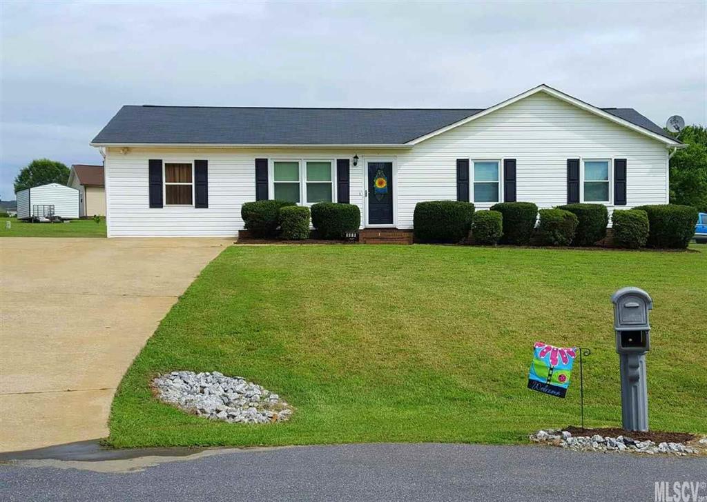Whether you're a first time homebuyer or just looking to downsize. Check out this well maintained, smoke/pet free home. Major items have been upgraded. New countertops in kitchen, new appliances, new windows (lifetime warranty, newer roof, new heat pump & new water heater. Located in well established Country Crossing neighborhood. XL driveway allows for lots of parking. Seller is leaving all kitchen appliances as well as washer/dryer. Minutes from town, yet low county taxes.