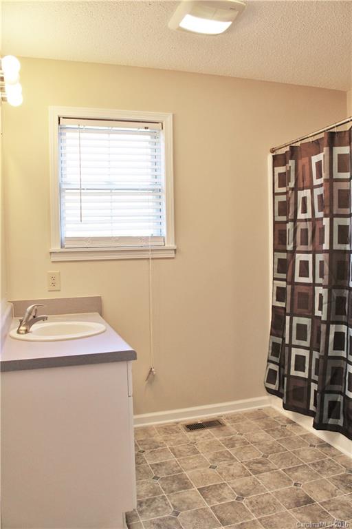 Quail Lakes - Residential