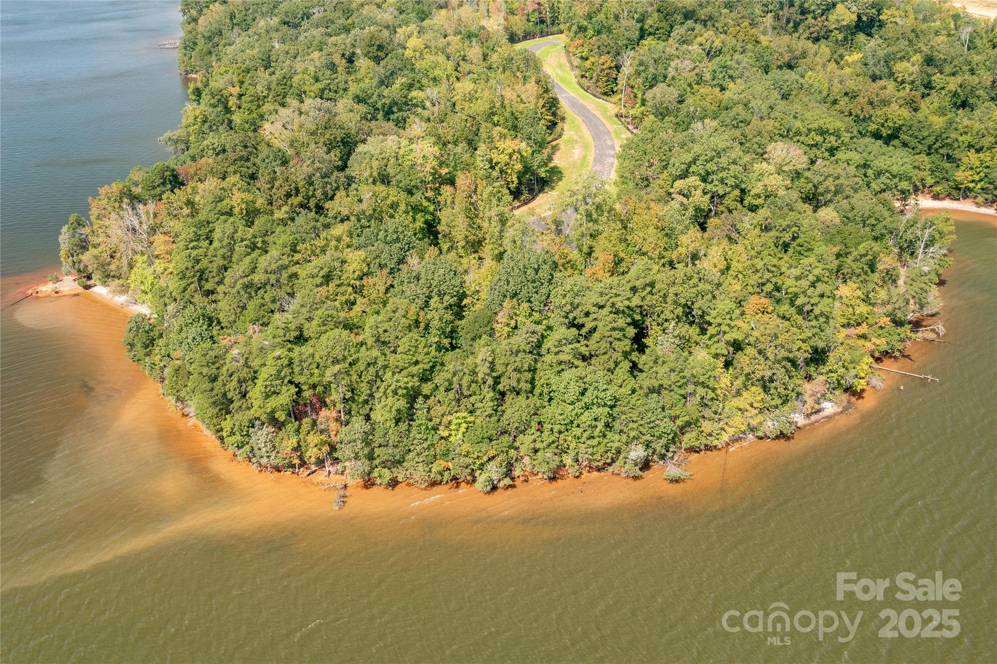 McLean - South Shore - Land