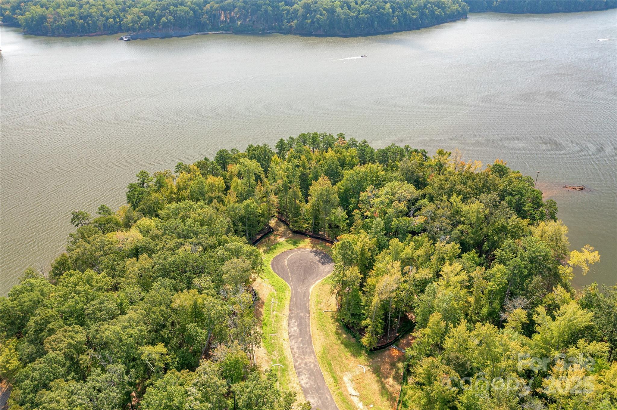 McLean - South Shore - Land