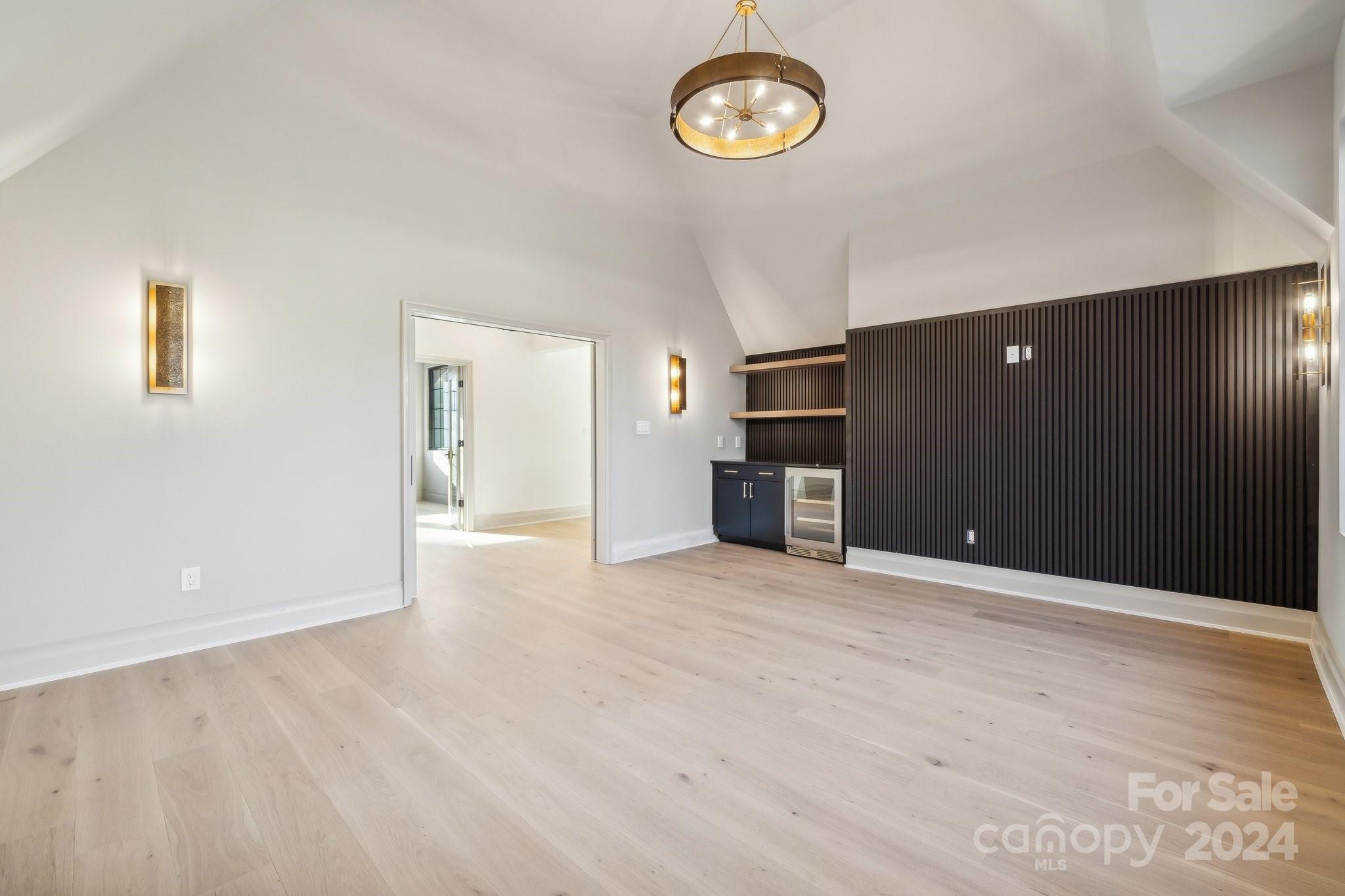 Mammoth Oaks - Residential