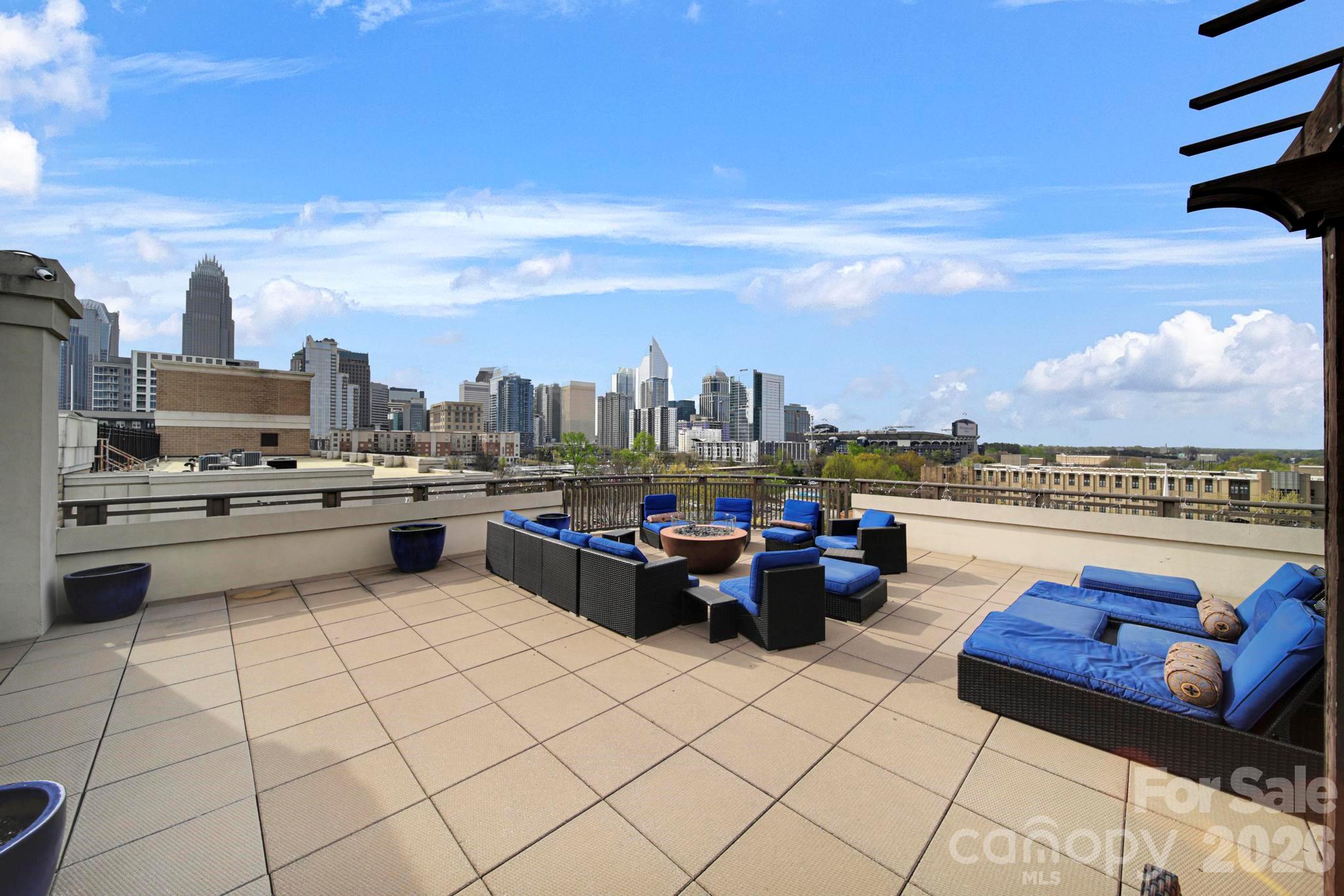 Gateway Plaza - Residential