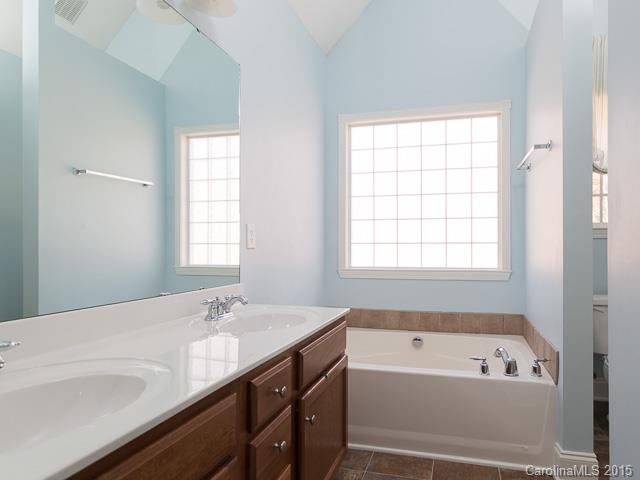 Eastview Oaks - Residential