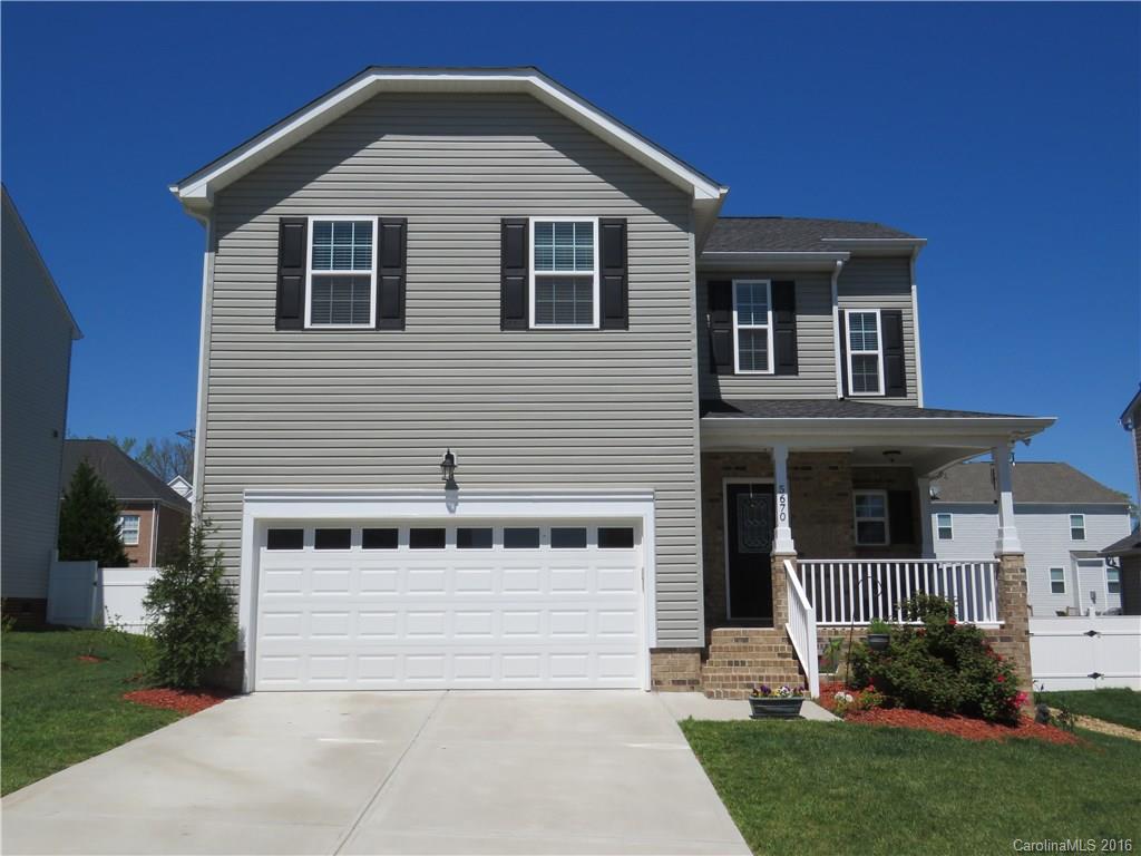 Beautiful newer home features a very comfortable living arrangement:  very open floor plan with hardwood flooring downstairs, private screened in porch with an oversized patio area just below … MAKE THIS ONE YOURS TODAY!  Home is nicely landscaped and is equipped with a full irrigation system.  Kitchen features 42 inch cabinets with a work island, granite countertops and stainless steel appliances.