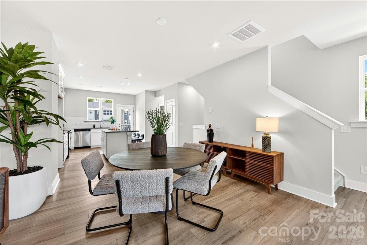 Context at Oakhurst - Residential