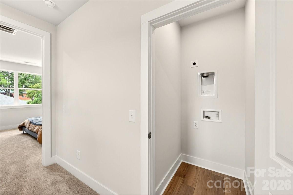Context at Oakhurst - Residential