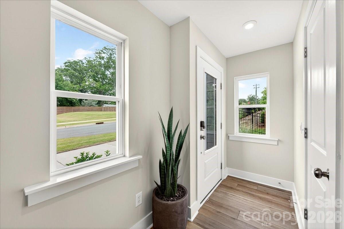 Context at Oakhurst - Residential