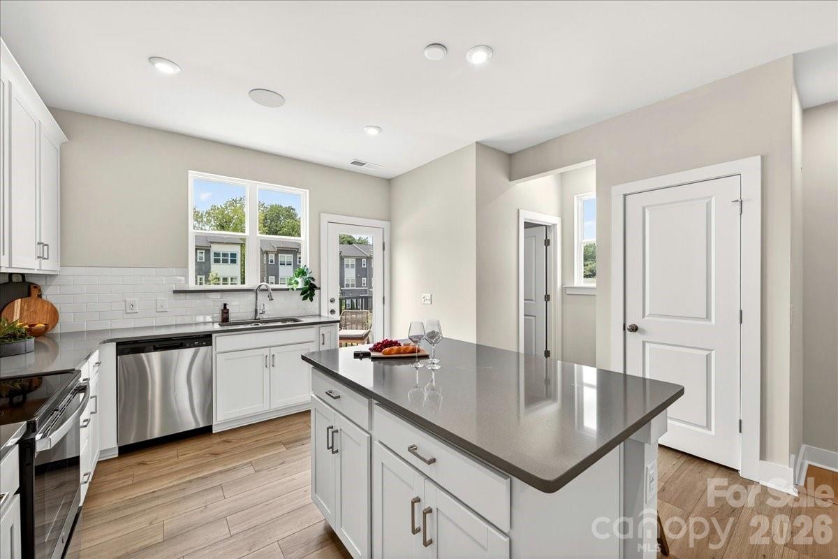 Context at Oakhurst - Residential