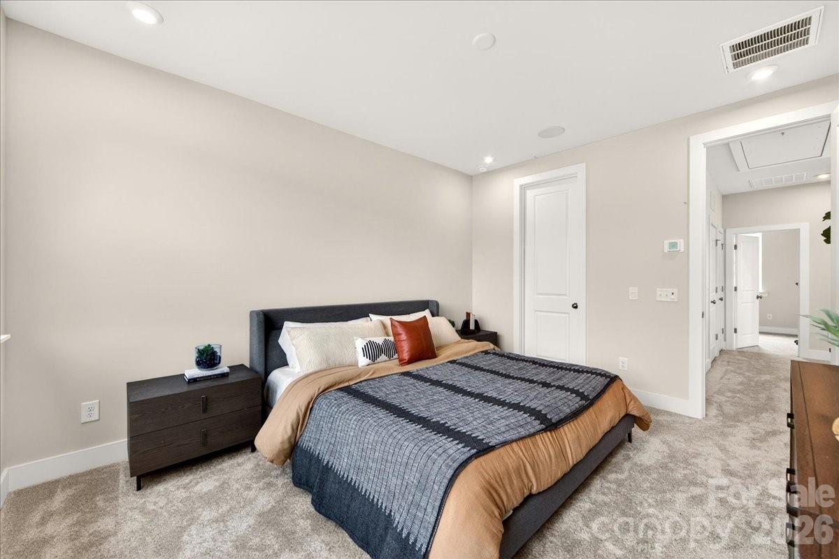 Context at Oakhurst - Residential