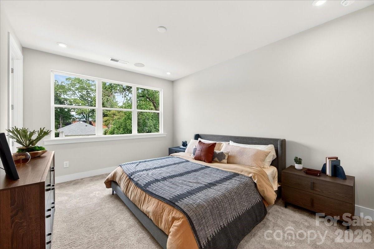 Context at Oakhurst - Residential