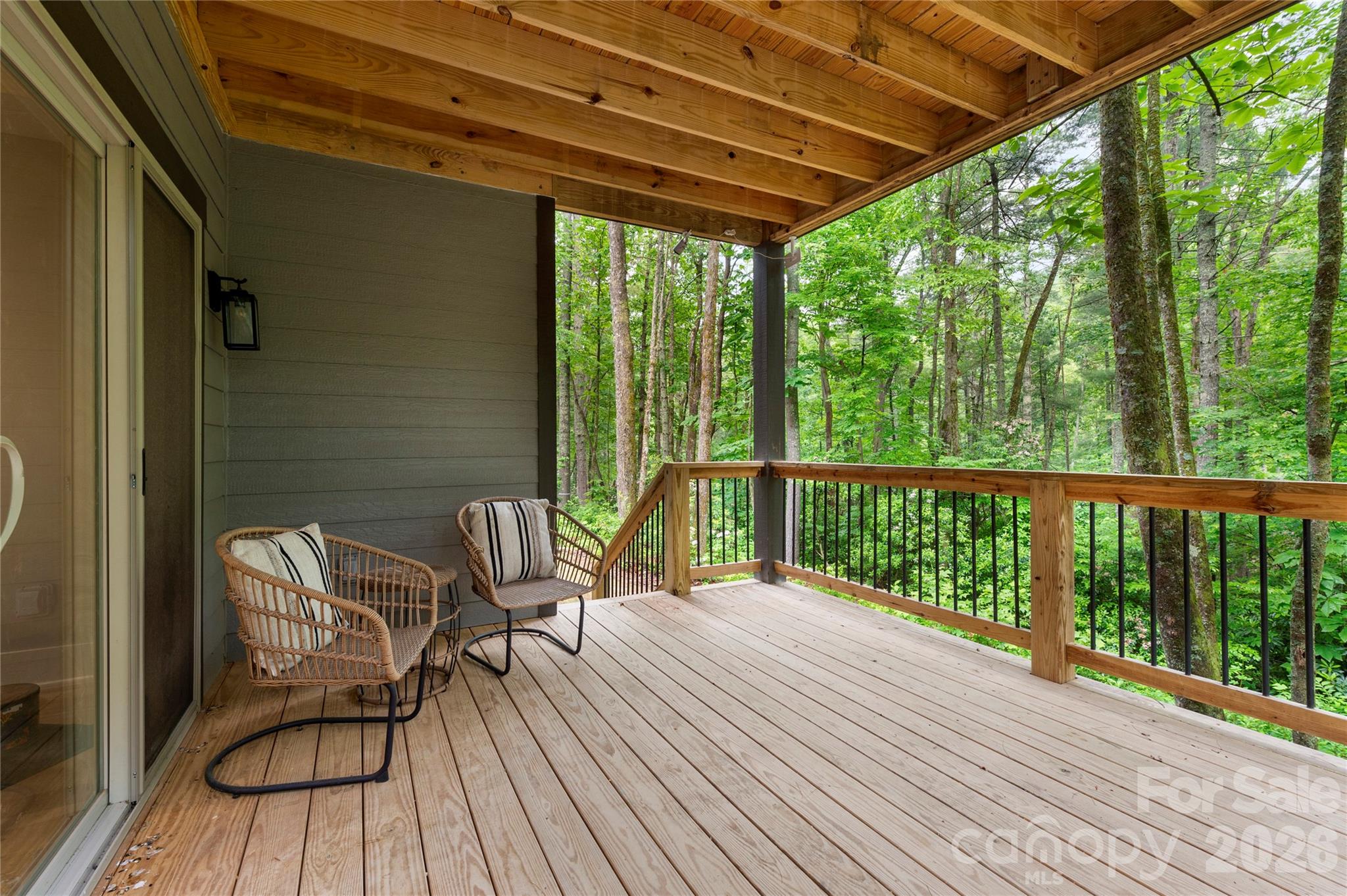 Pinnacle Falls - Residential