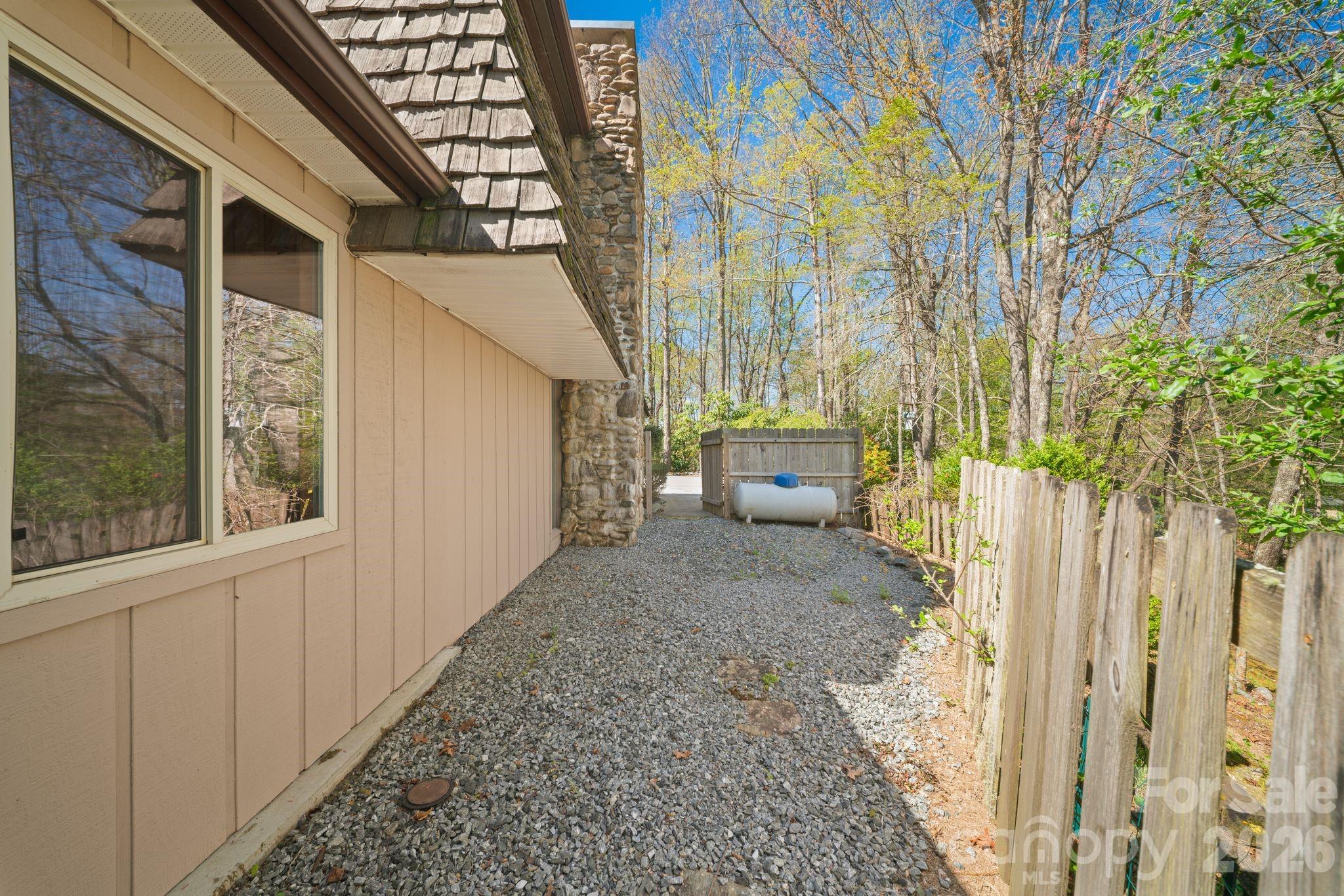 Connestee Falls - Residential